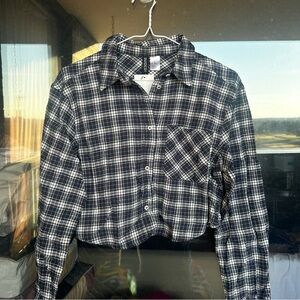 BNWT H&M Blue and White Plaid Button-Up Shirt